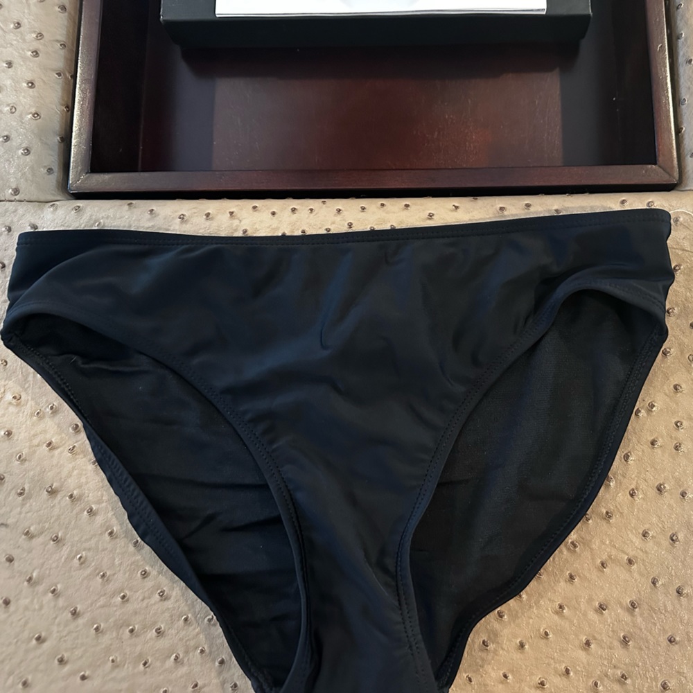 Black swimsuit bikini bottom, Nicole miller, full coverage, small